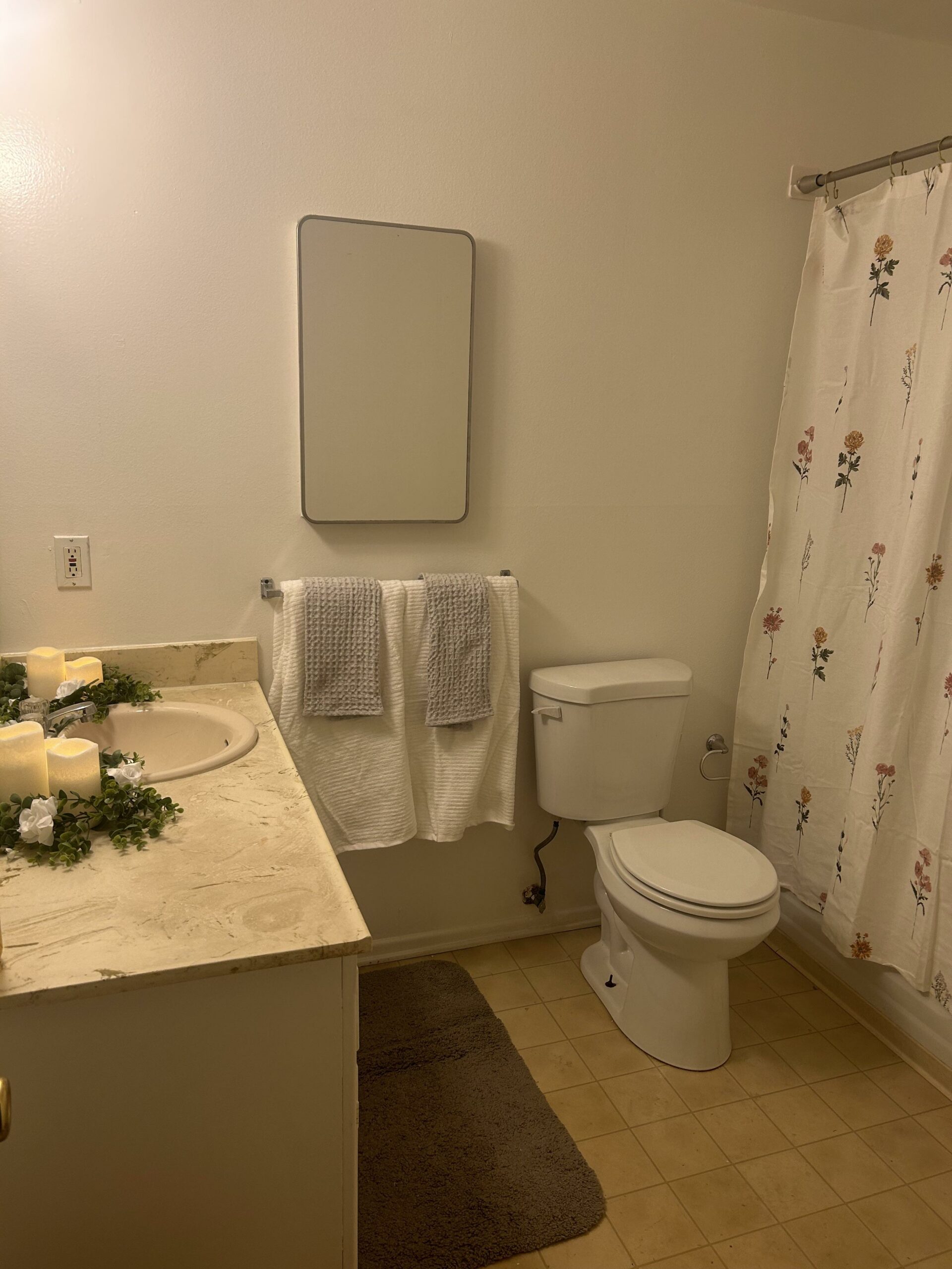 Custom Clean: Floors & Bathrooms