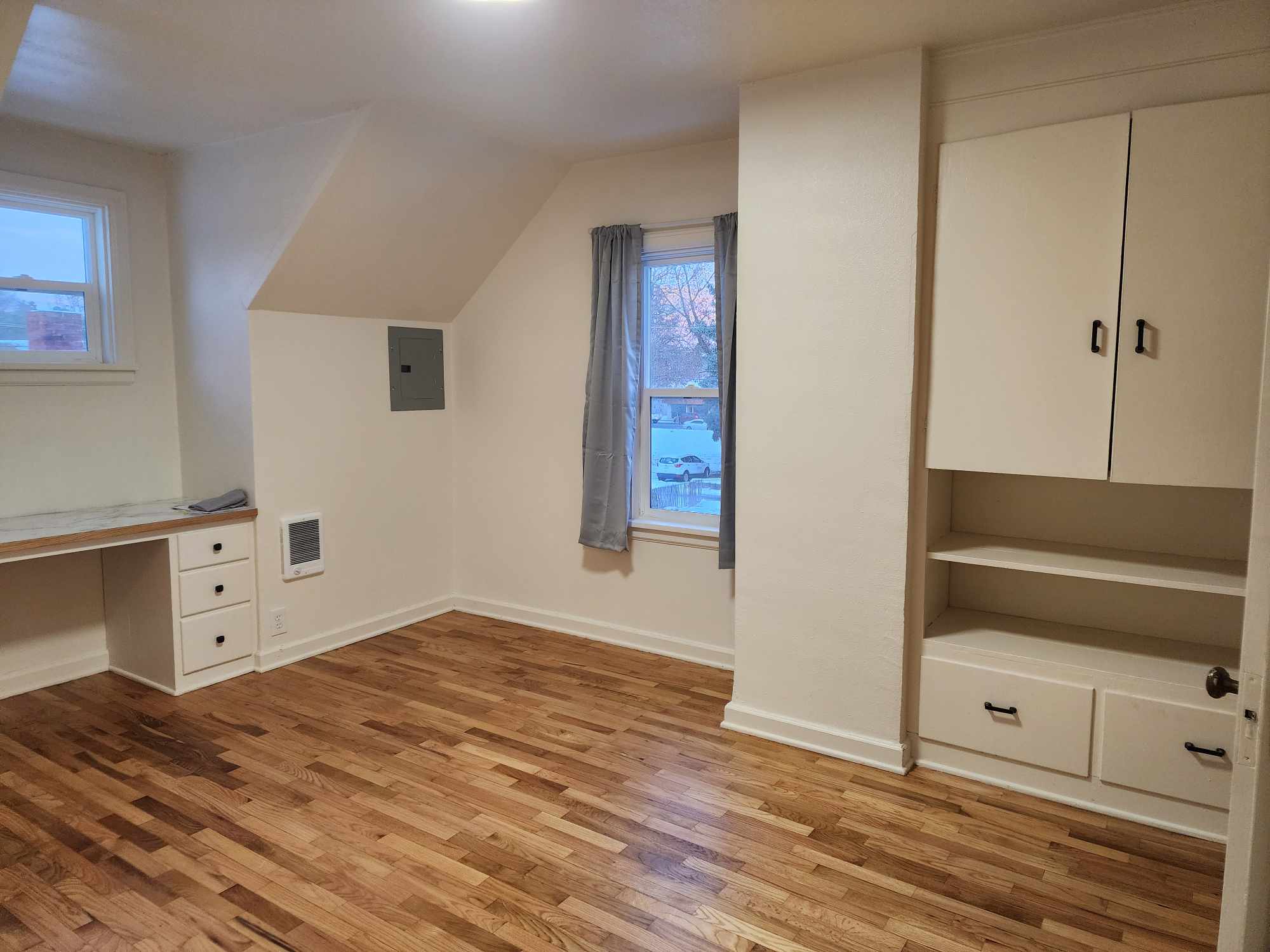 Move-In & Move-Out